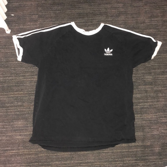 Black and white adidas t-shirt - Picture 1 of 1